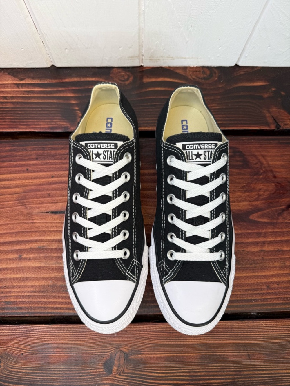 Converse Chuck Taylor All Star Low Top Black White Sneakers Women’s 9.5